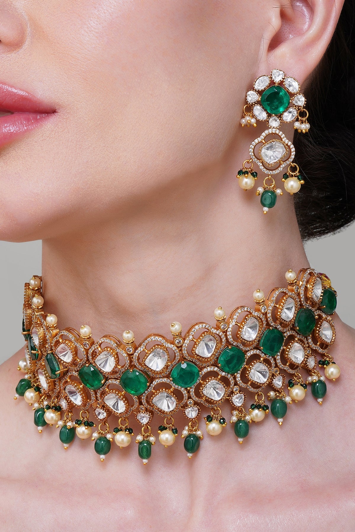 Gold Finish Emerald Green Stone & Kundan Polki Choker Necklace Set