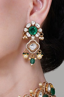Gold Finish Emerald Green Stone & Kundan Polki Choker Necklace Set
