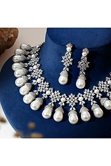 White Finish Zircon Floral Necklace Set