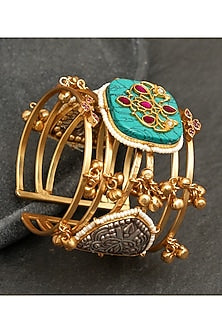 Gold Finish Kundan Polki & Semi-Precious Stone Bracelet