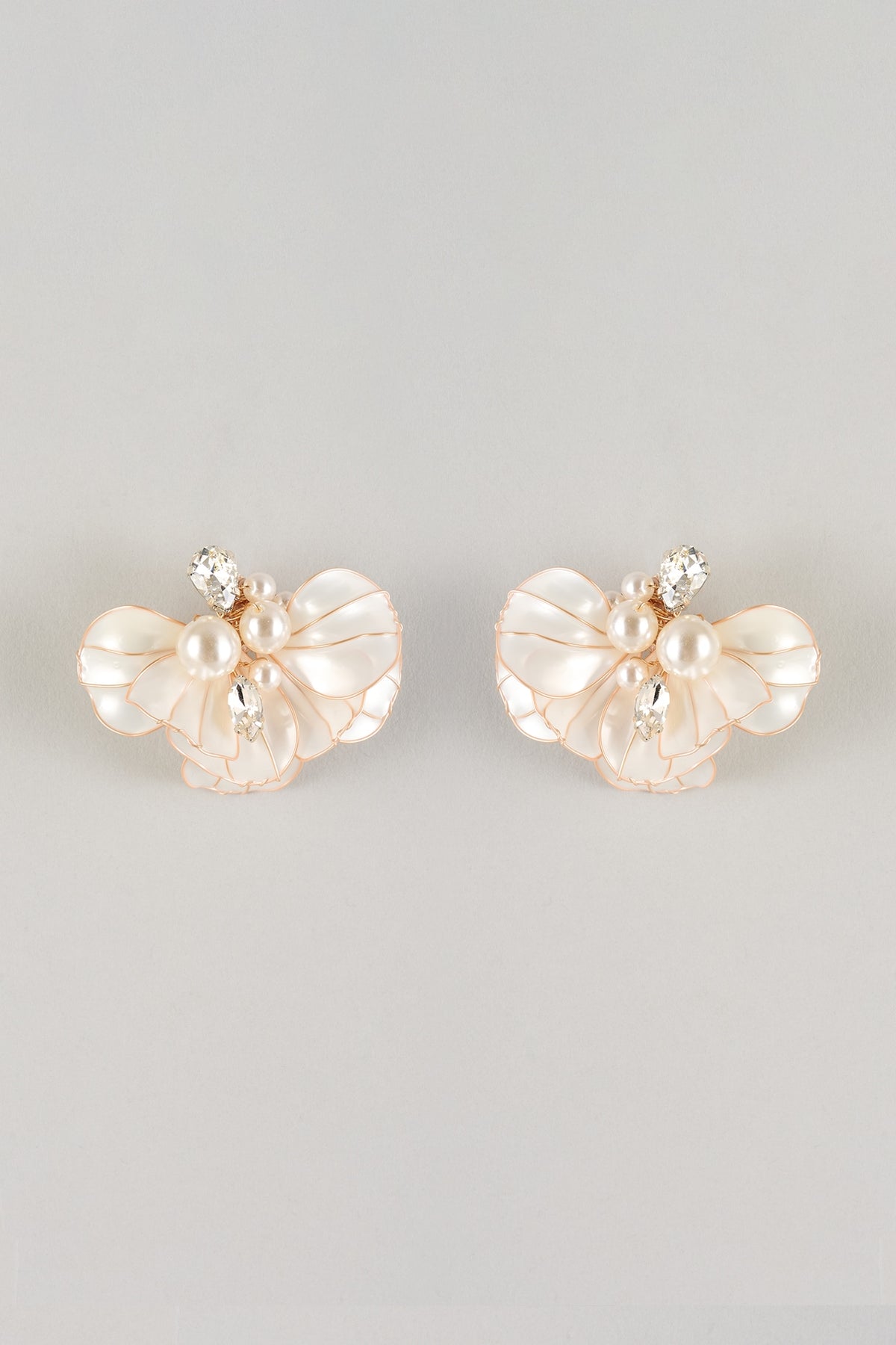 White Resin Floral Stud Earrings
