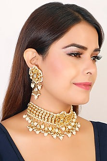 Gold Finish Ethnic Choker Necklace Set