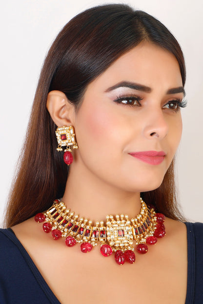 Gold Finish Kundan Ethnic Necklace Set