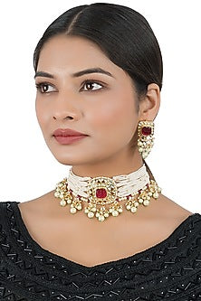 Gold Finish Choker Necklace Set With Kundan Polki