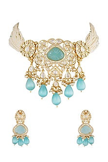 Gold Finish Choker Necklace Set With Kundan