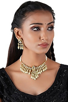 Gold Finish Choker Necklace Set With Pearls