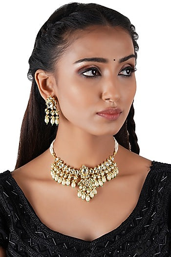Gold Finish Choker Necklace Set With Pearls