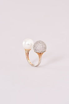 White Rhodium Finish American Diamond & Pearl Ring