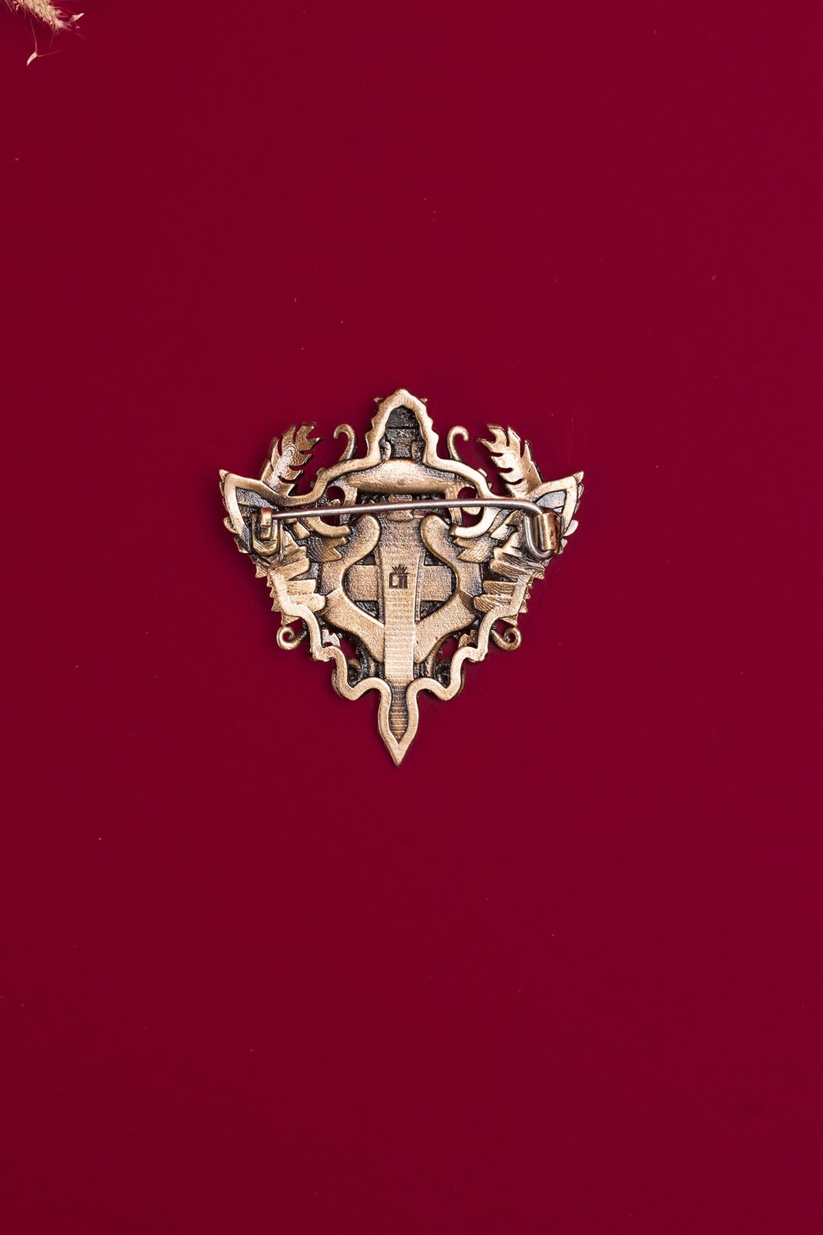 Antique Gold Knight Lion Brooch