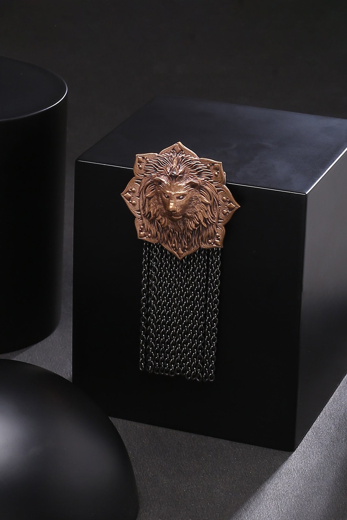 Dual Toned Emperor Lion Brooch