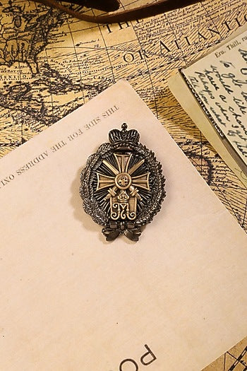 Dual Toned Heritage Brooch