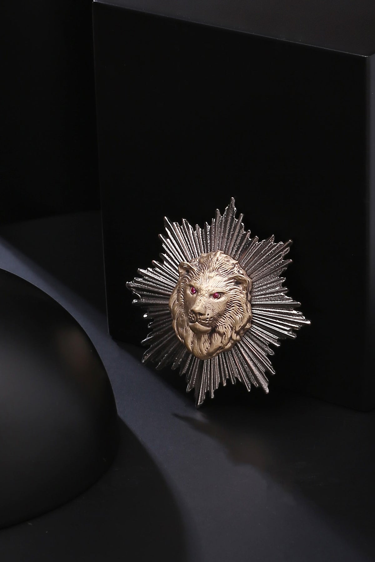 Dual Toned Lion Brooch