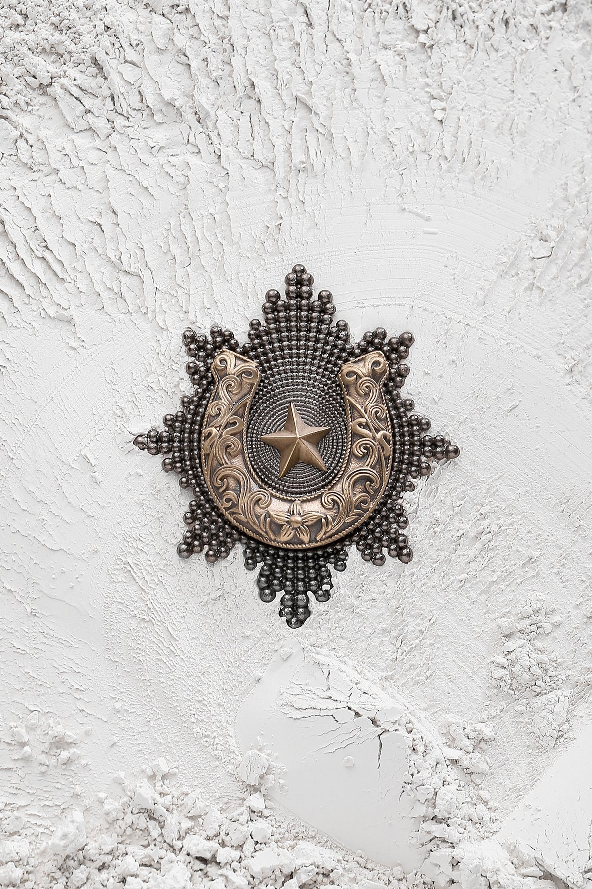 Dual Toned Kotinos Star Brooch