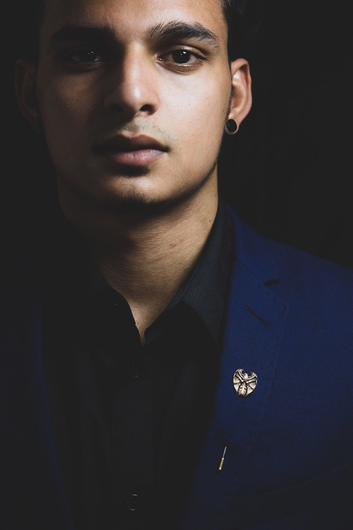 Dual Tone Finish Brooch With Lapel Pin