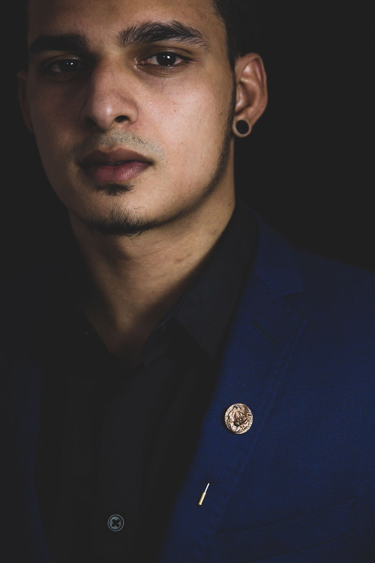 Dual Tone Finish Brass Brooch With Lapel Pin