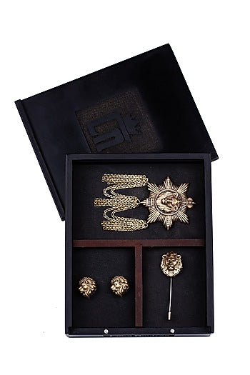 Antique Gold Almighty Lion Brooch Set