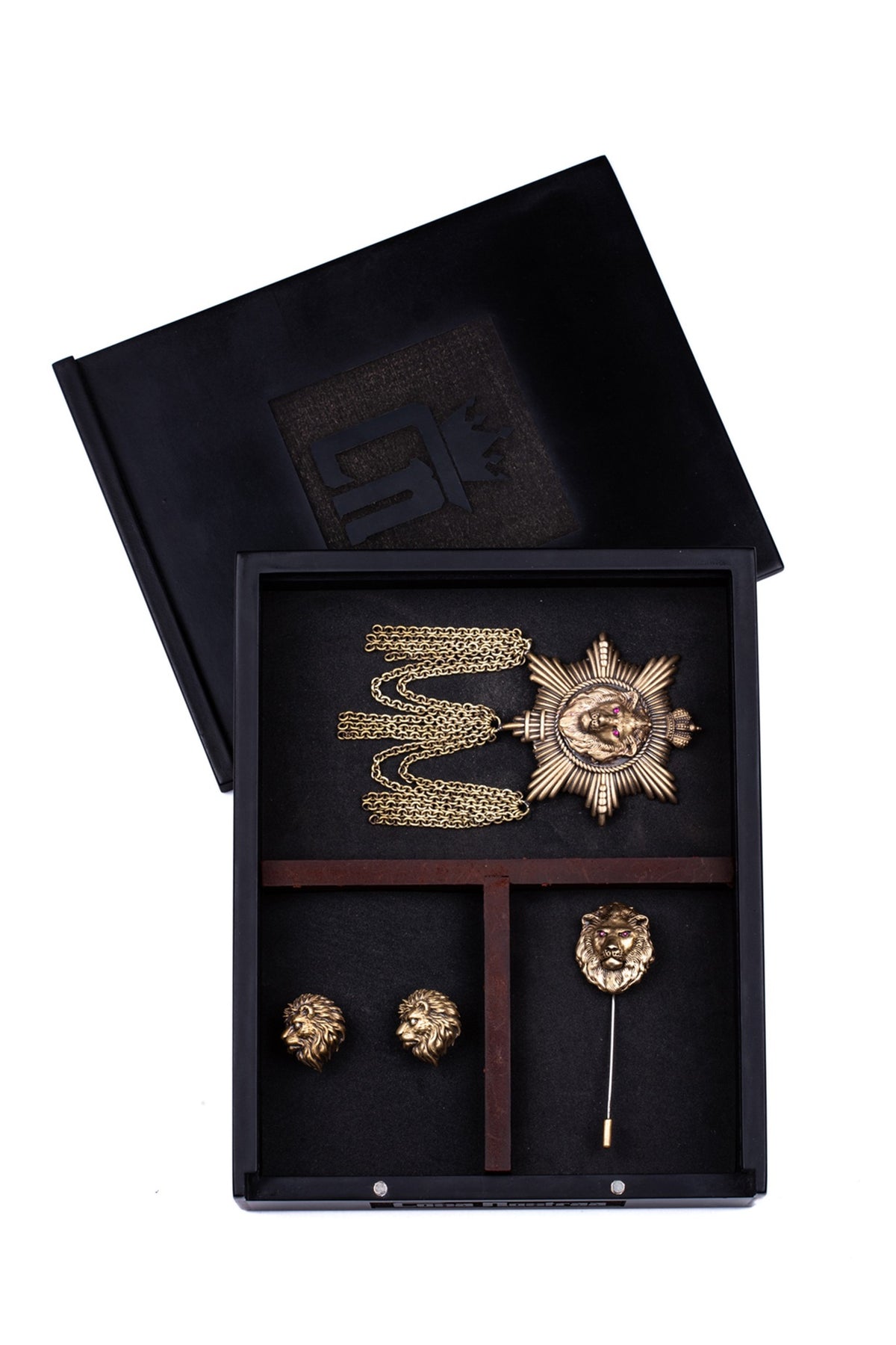Antique Gold Almighty Lion Brooch Set