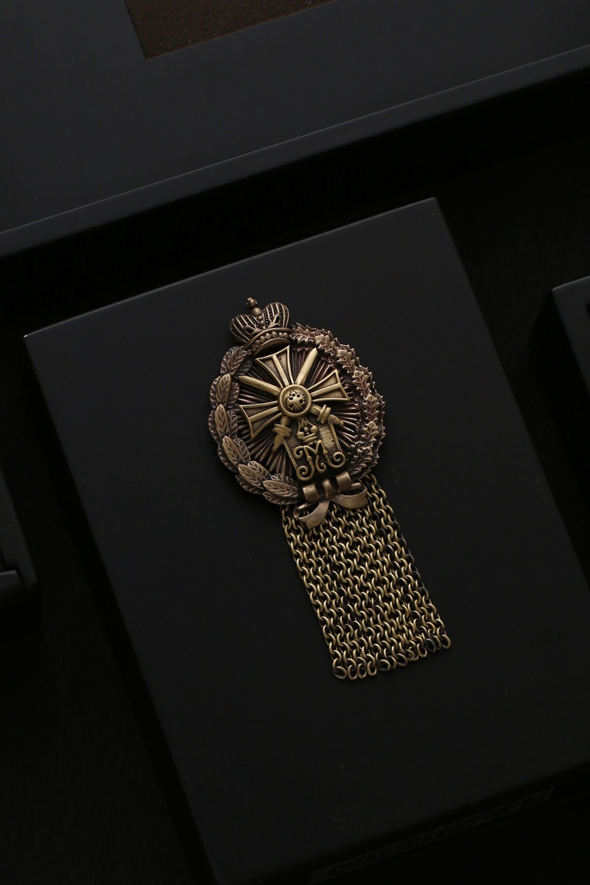 Antique Gold Brass Richardson Brooch