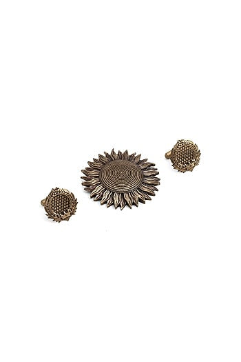 Antique Gold Throne Cufflinks With Brooch
