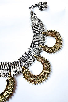 Two-Tone Finish Beaded Kuchi Floral Choker Necklace