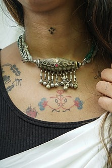 Two-Tone Finish Aquamarine Semi-Precious Stone & Green Aventurine Kuchi Choker Necklace