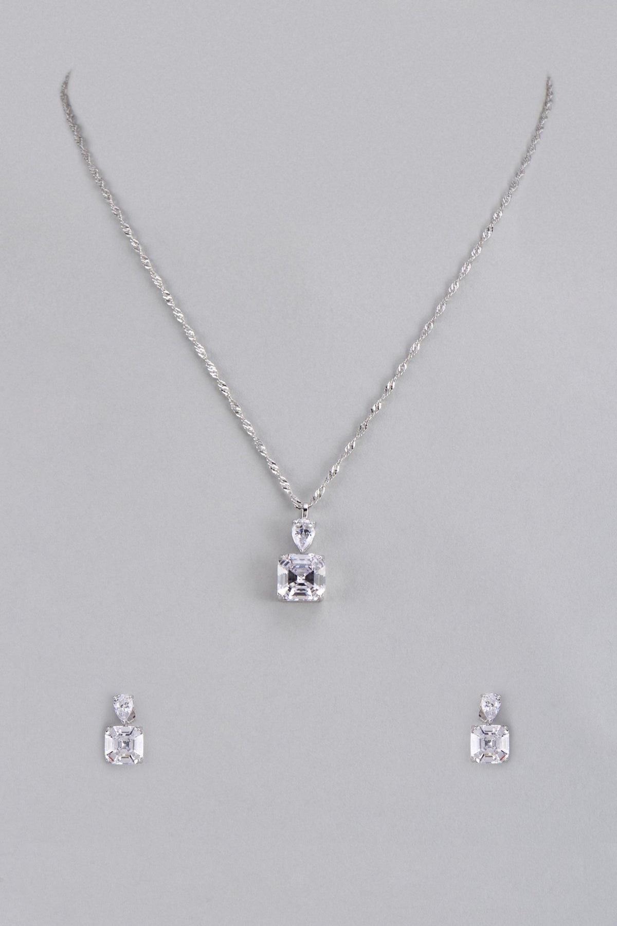 White Gold Plated Austrian Crystal Pendant Necklace Set