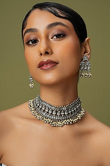 Two Tone Finish White Beaded Choker Necklace Set