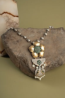 Two Tone Finish Green Semi-Precious Stone & Pearl Pendant Necklace