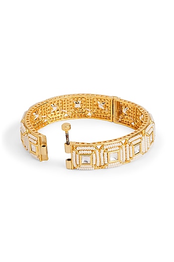 Gold Plated Kundan Stone & Pearl Bangle