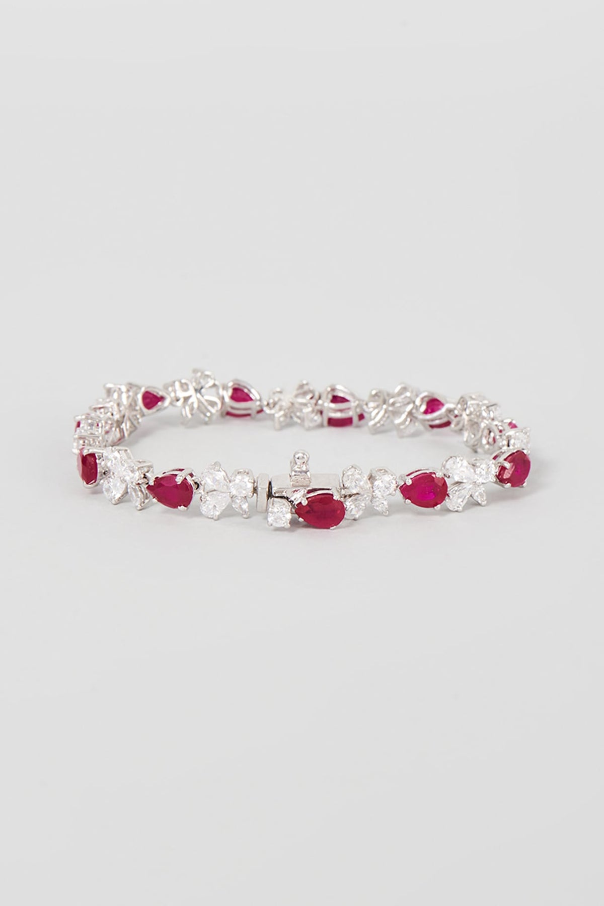 White Finish White & Red Swarovski Zirconia Bracelet In Sterling Silver