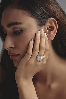 White Finish Swarovski Zirconia Round Shaped Ring In Sterling Silver
