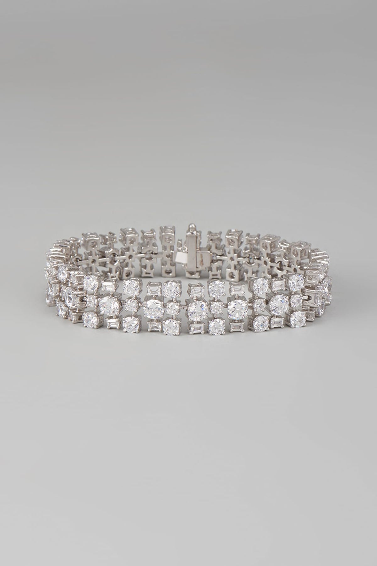 White Finish Swarovski Zircon Round Cut Bracelet In Sterling Silver