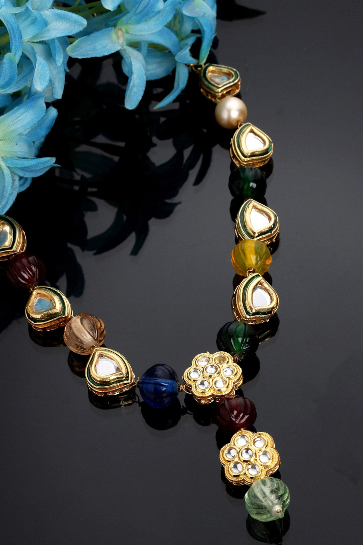 Emerald Embellished Necklace 