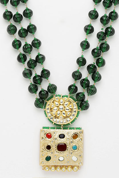 Kundan Embellished Pendant Necklace 