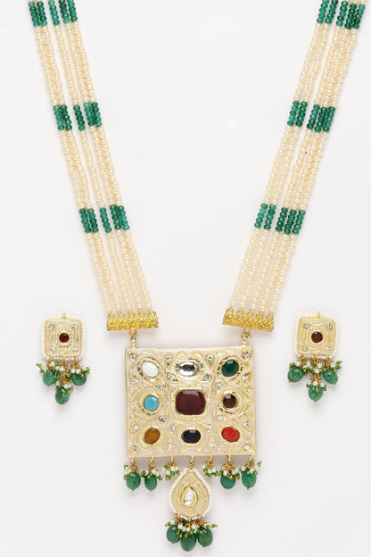 Geometric Shaped Pendant Necklace Set 