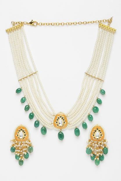 Emerald Embellished Pendant Necklace Set 