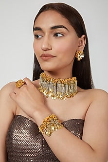 Gold Finish Stones Choker Necklace Set