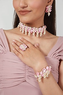 Gold Finish Shell Pearls Choker Necklace Set