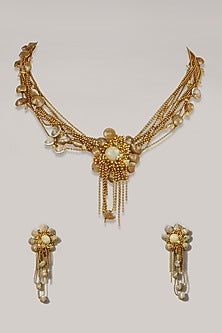 Beige Shell Necklace Set
