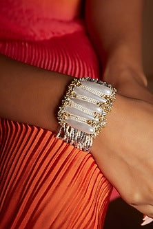 Gold Finish Shell Pearl Bracelet