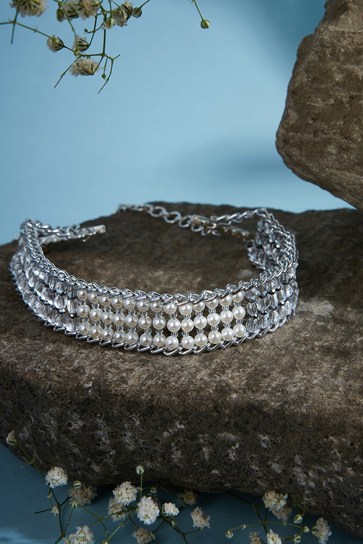 Choker Necklace With Pearls