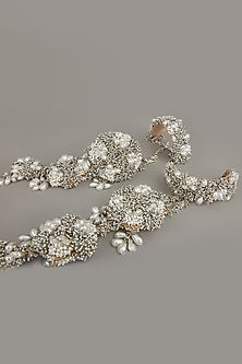 Gold Finish Pearl Kaleera (Set Of 1)