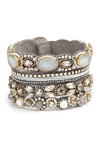White Glass Beaded & Glass Stone Bracelet