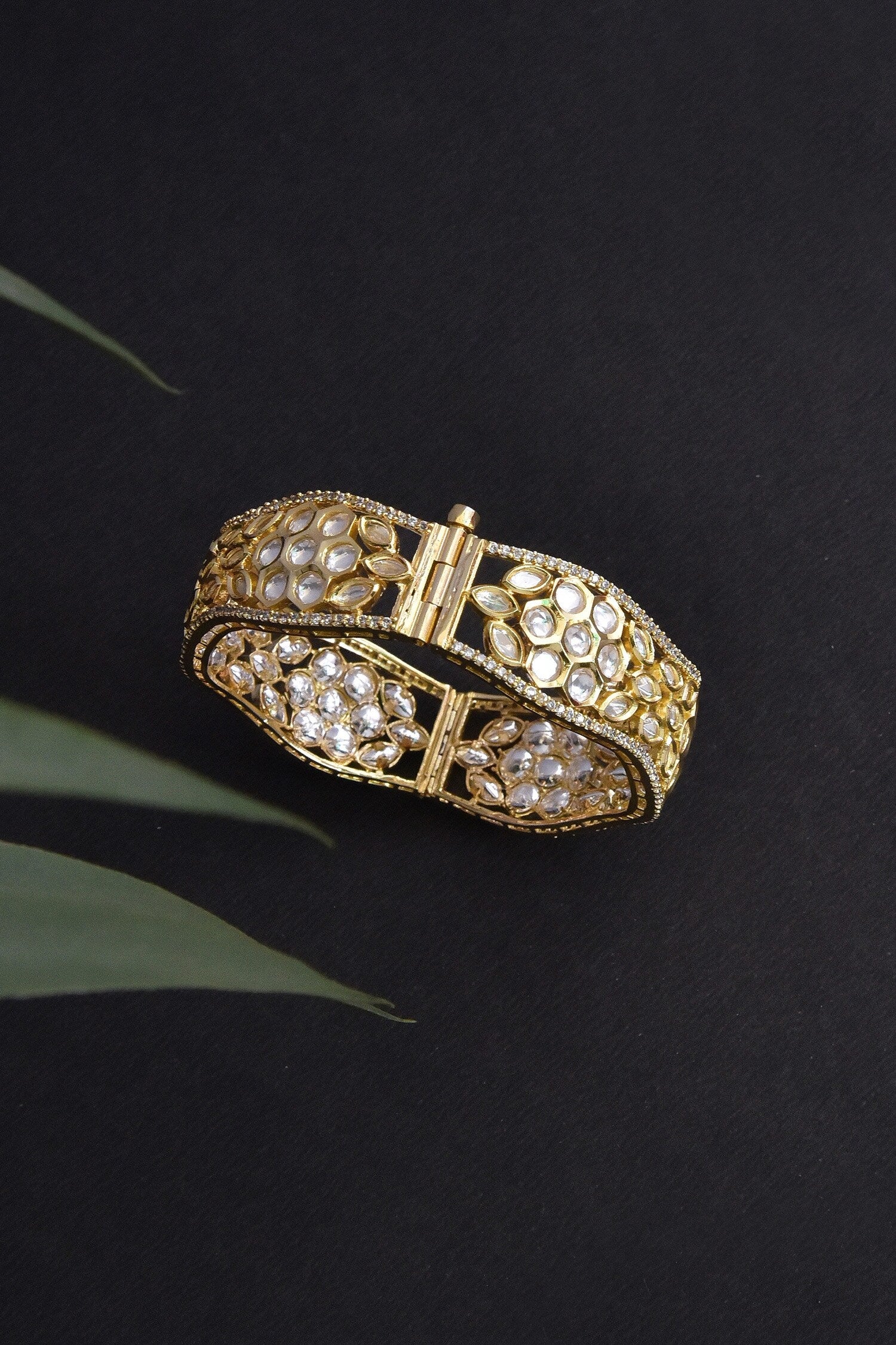 Geometric Pattern Kundan Embellished Kada 