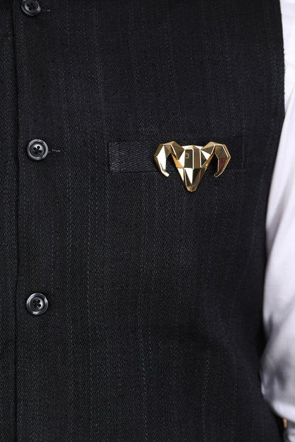 Gold Toned Alloy Brooch