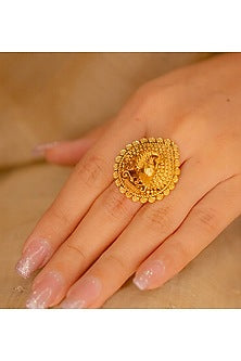 Gold Finish Kundan Polki & Leaf Motif Temple Ring