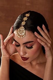 Gold Finish Kundan Polki & Pearl Maang Tikka