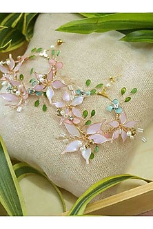 Gold Finish Off-White Gemstone & Resin Floral Earrings