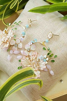 Gold Finish Off-White Gemstone & Resin Floral Earrings