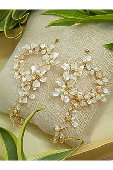 Gold Finish Off-White Gemstone & Resin Floral Earrings